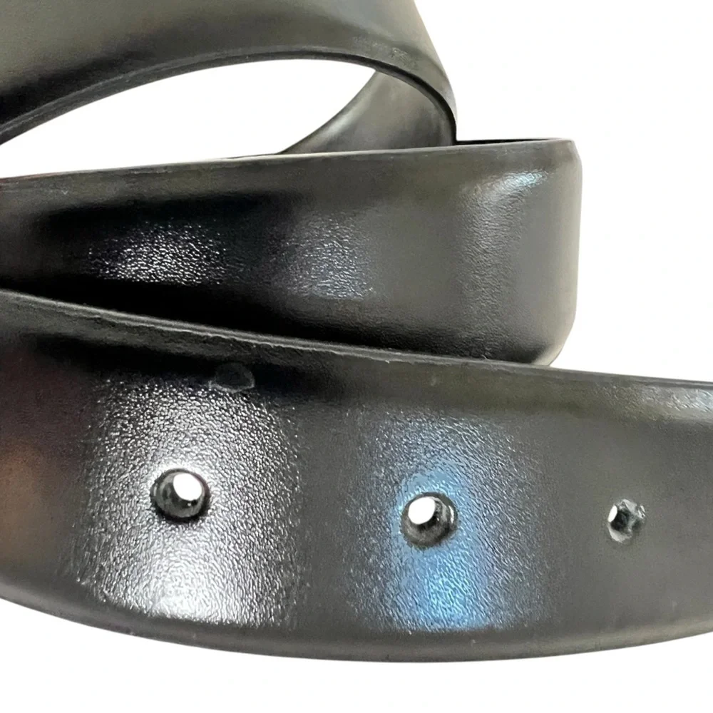 New dress belt black leather silver buckle silver buckle 34 waist adjustable